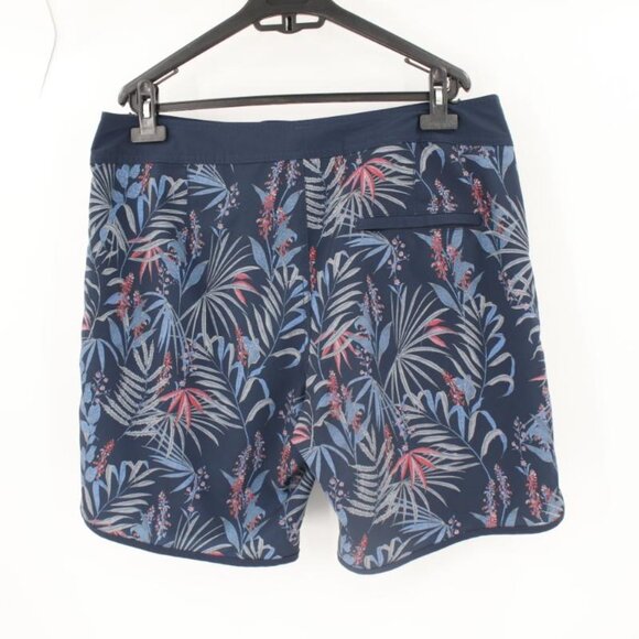 Travis mathew shorts Men's 34 8.5" Cool As A Coconut Boardshorts floral pockets - Picture 5 of 14